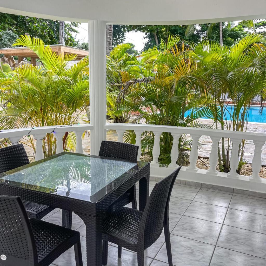Hummingbird Cabarete Aparthotel Exterior photo