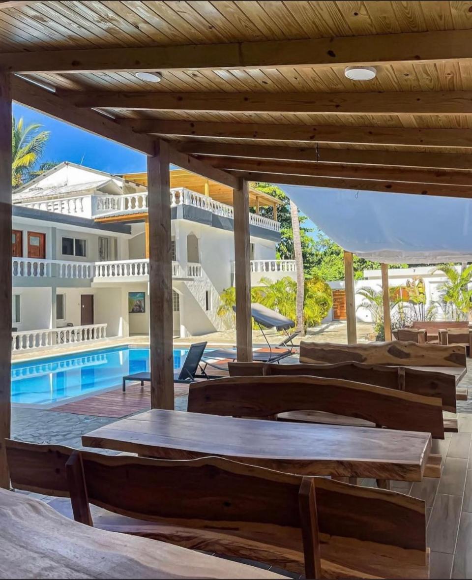 Hummingbird Cabarete Aparthotel Exterior photo