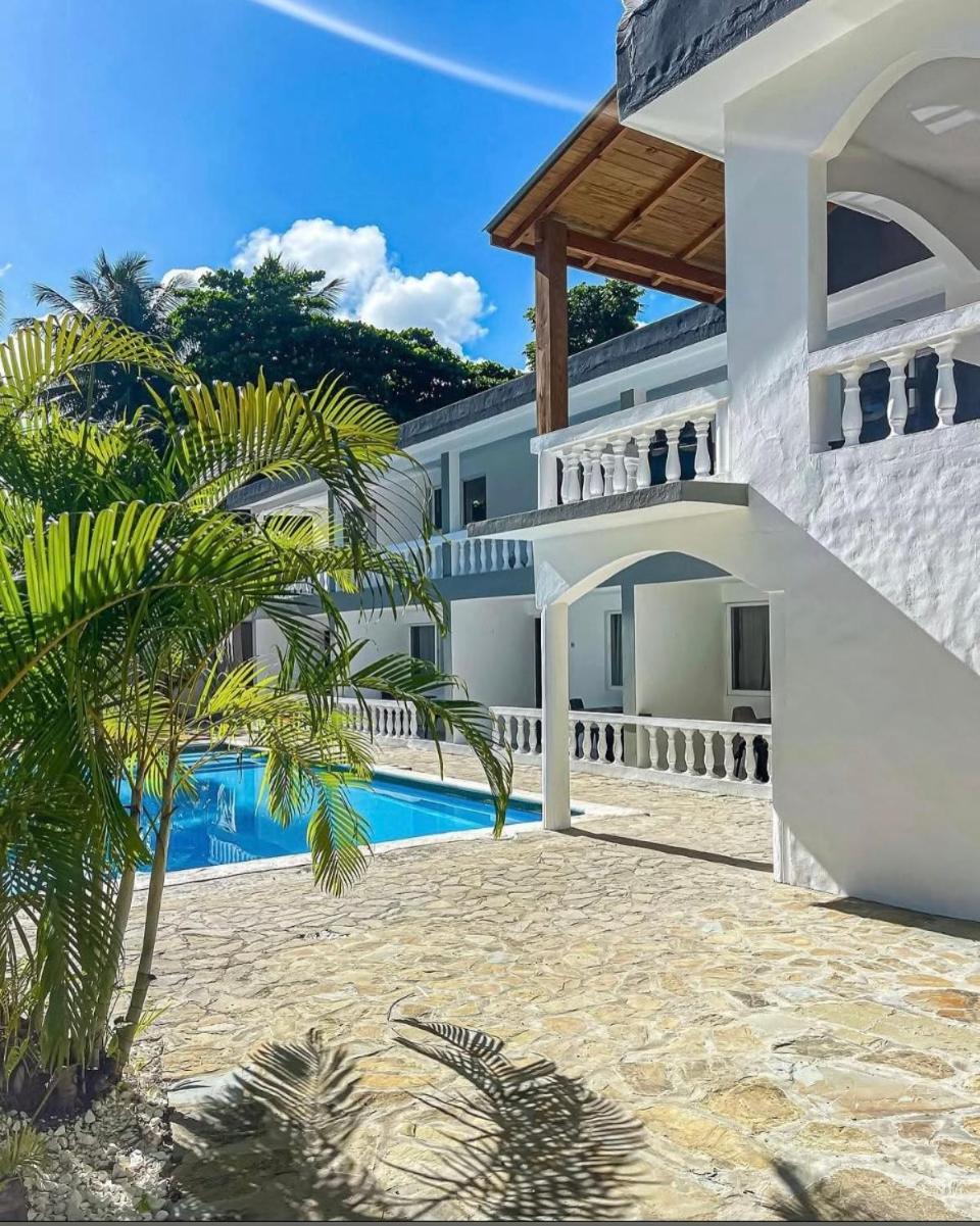 Hummingbird Cabarete Aparthotel Exterior photo